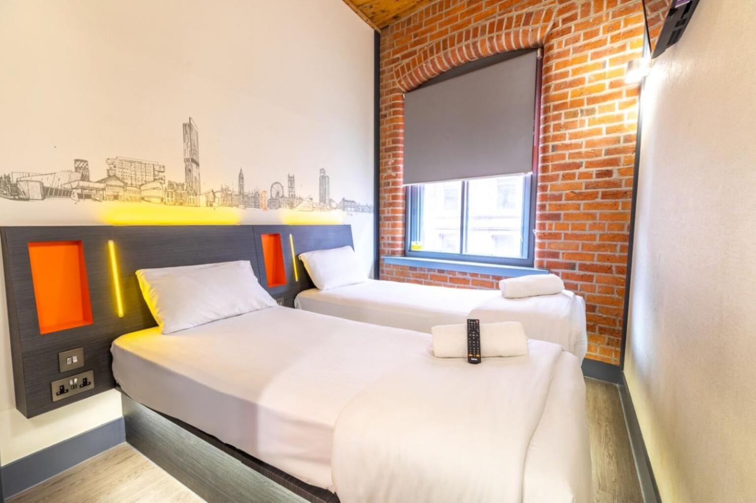 Easyhotel Manchester — Photos 3